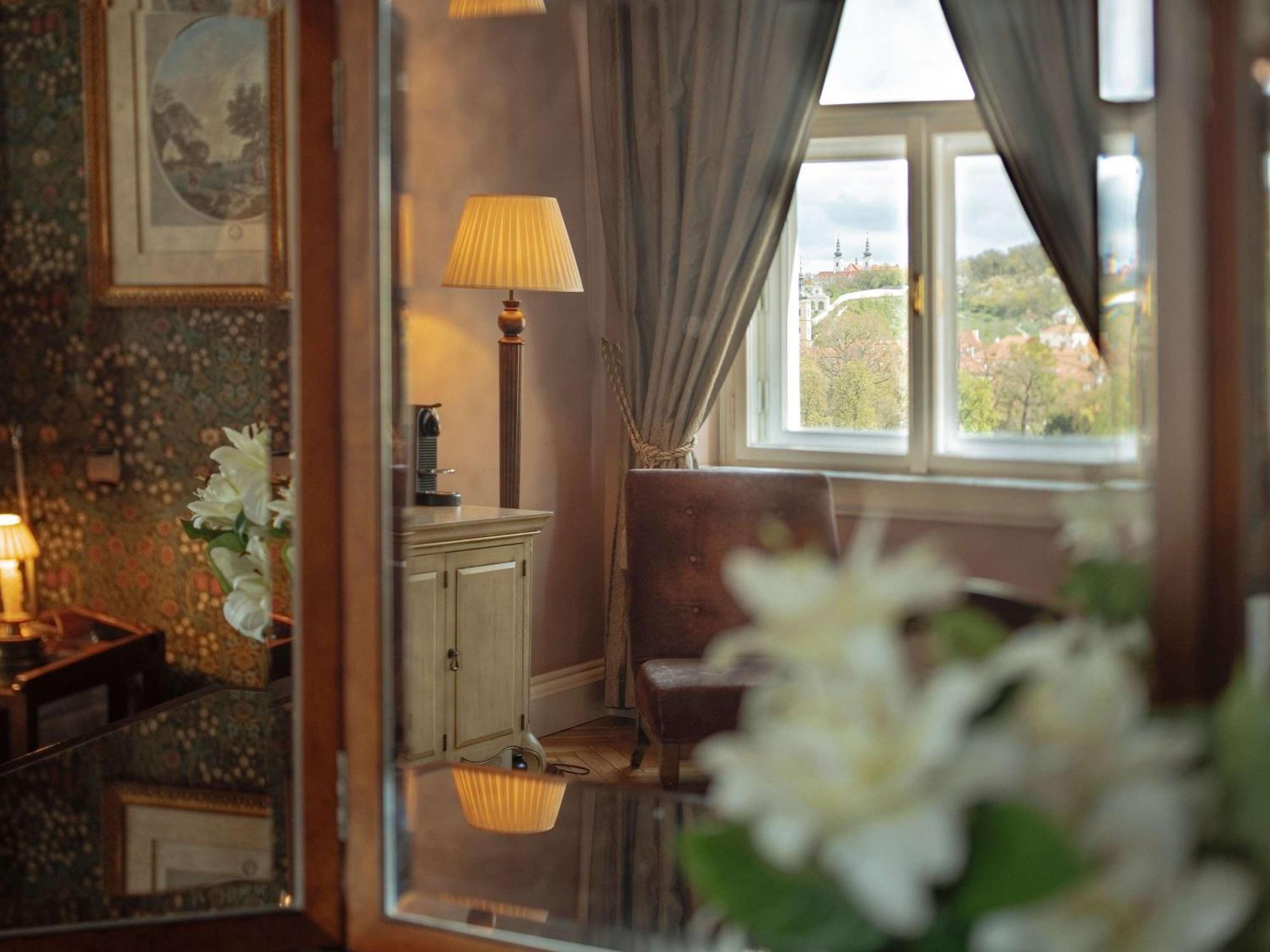The Mozart Prague Hotel Екстериор снимка